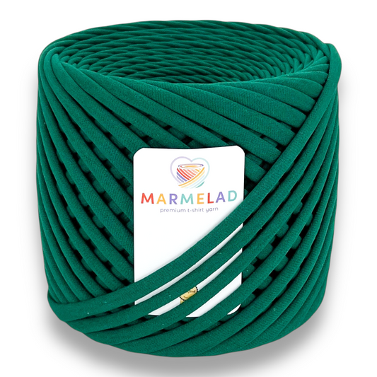 T-Shirt Yarn 8-10 mm 90 m Pine Green color